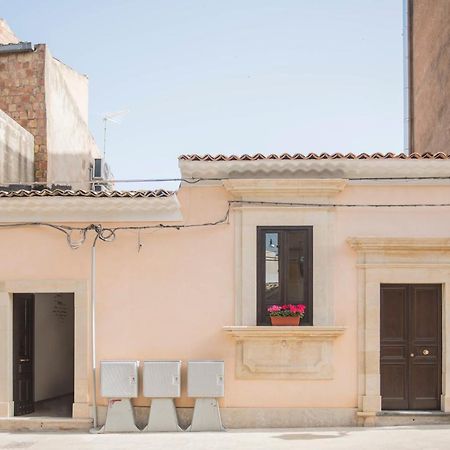 Villa L'Antico Fondaco à Avola Extérieur photo