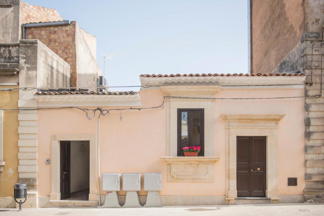 Villa L'Antico Fondaco à Avola Extérieur photo